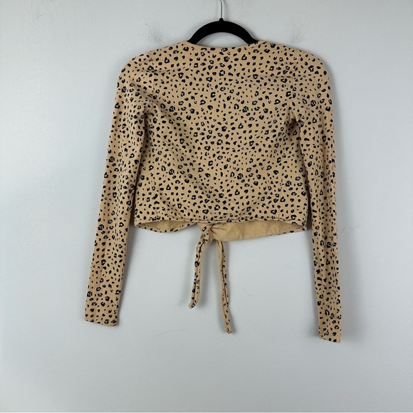 Sunday Best Aritzia | Tan Leopard Tie Front Crop Top Size XXS - Picture 7 of 7